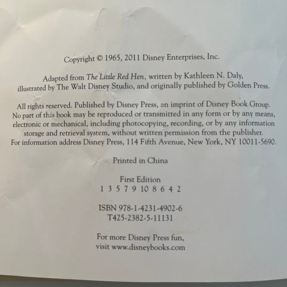 The little red hen a hard cover book by Disney - Picture 4 of 11